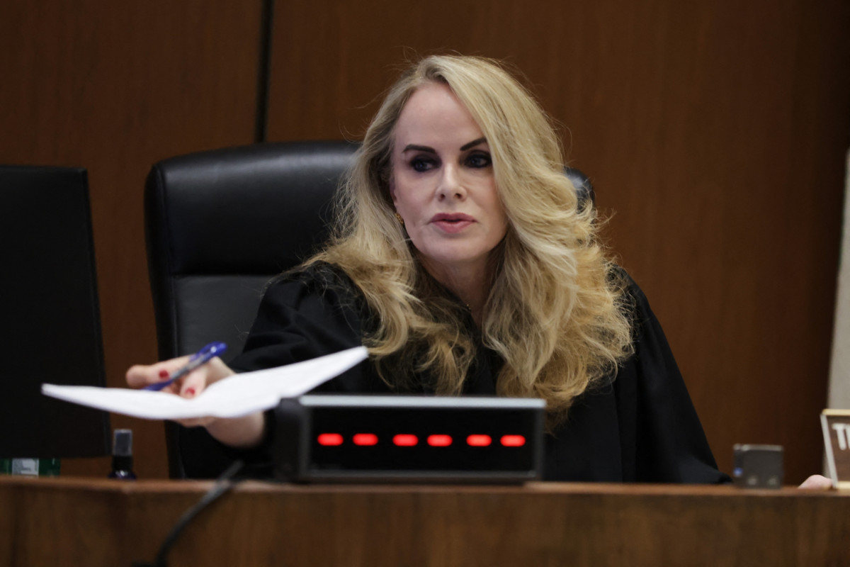 La justice américaine a entendu pour la première fois Ivanna Ortiz, 35 ans, accusée d’avoir ouvert le feu sur la résidence de Rihanna à Beverly Hills. La comparution a eu lieu le 10 mars 2026 devant un tribunal du comté de Los Angeles.