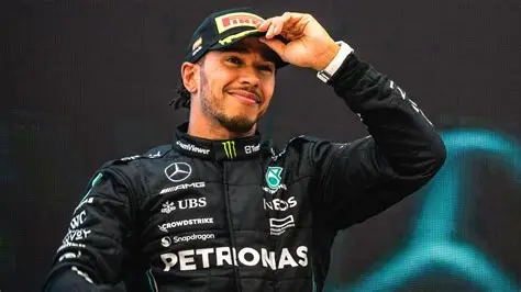 Le champion du monde de Formule 1 Lewis Hamilton a récemment évoqué ses origines africaines, affirmant avoir des racines notamment au Togo et au Bénin. Le pilote britannique a également réitéré son souhait de voir la Formule 1 organiser un Grand Prix sur le continent africain.