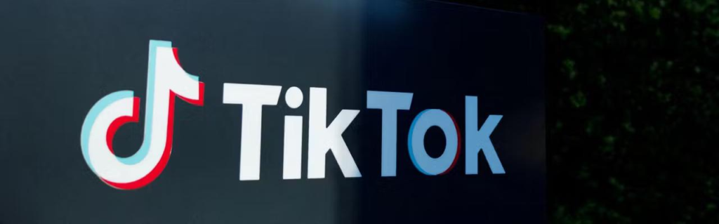 TikTok à l’école : quand une vidéo jugée indécente déclenche une affaire judiciaire