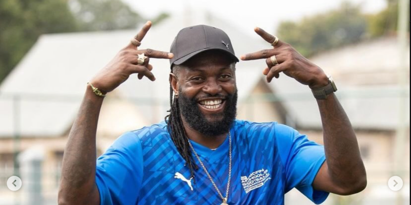 Adebayor veut renforcer ses projets sociaux avec l’appui de la Turquie