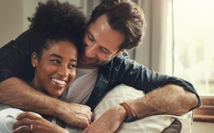 Relation amoureuse : 5 habitudes simples pour entretenir la complicité