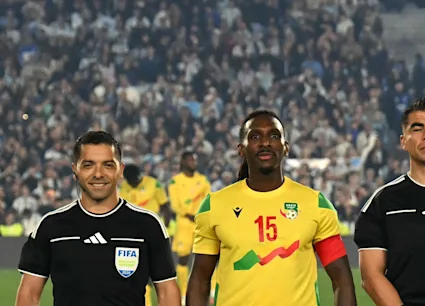 Le Bénin offre un symbole fort à la femme de Lionel Messi